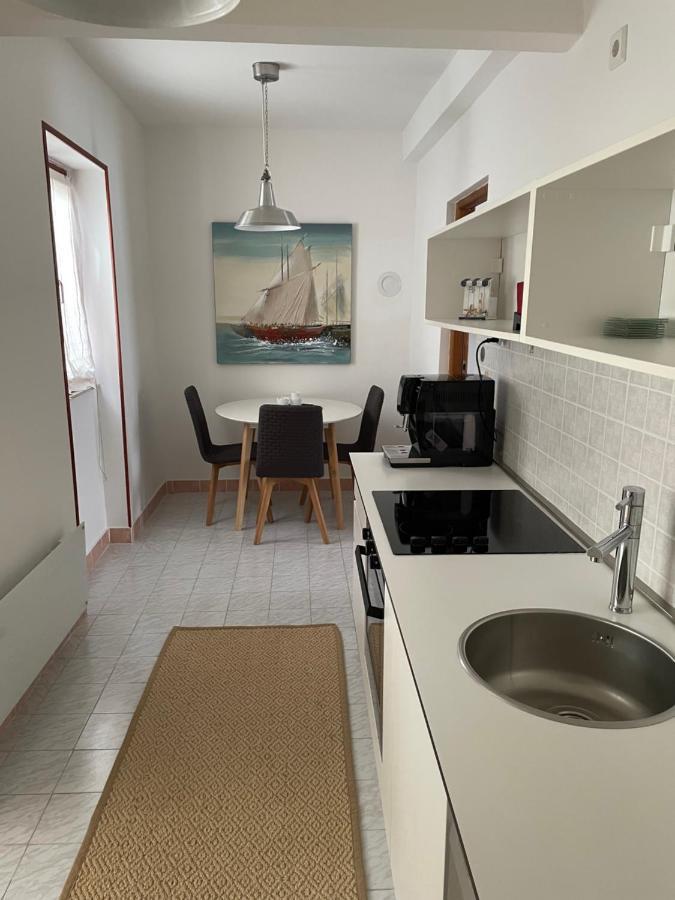 Holiday Home Cesarica 卡尔卢巴格 外观 照片