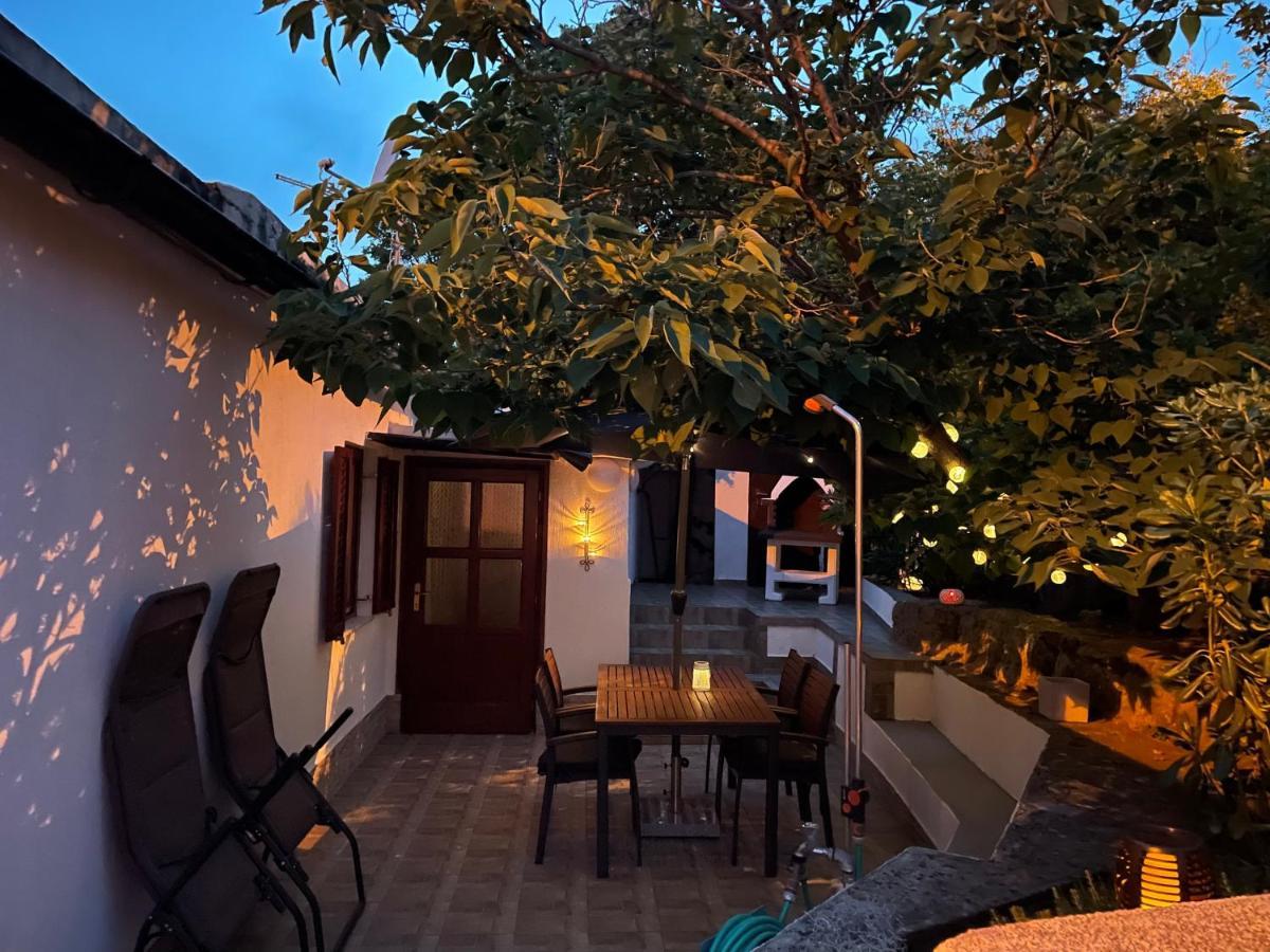 Holiday Home Cesarica 卡尔卢巴格 外观 照片